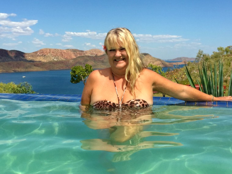Adele chilling in the fabulous Infinity Pool at Lake Argyle