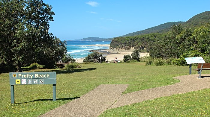 Access to Pretty Beach from the camping ground