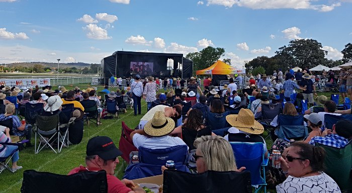 Rock at the Races in Wagga 