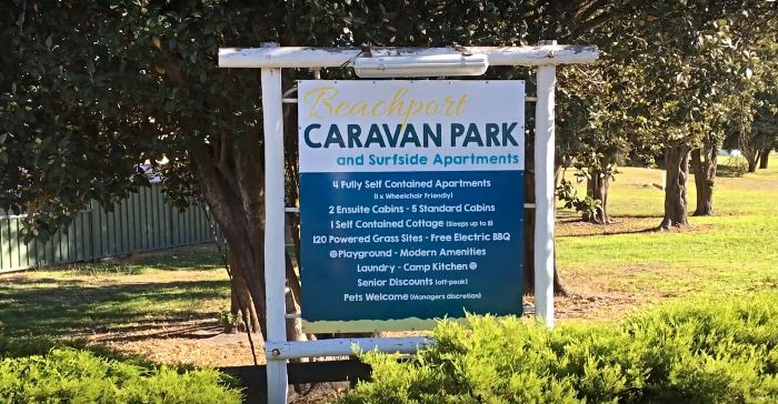 Beachport-Caravan-Park-Entry-Sign-2