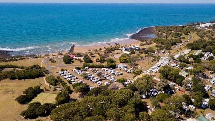 Aerial view of the BIG4 Breeze Holiday Parks - Bargara Caravan Park 
